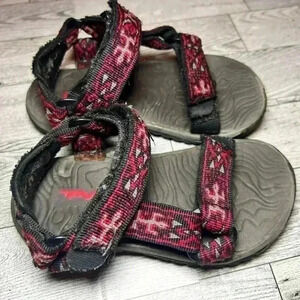 Teva Kids Unisex Boys Girls Strap Sandals Red Black Size 9 Outdoors Water Shoes